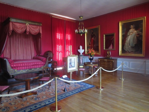 Amboise-bedroom2.jpg