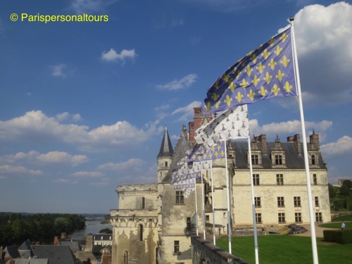 Amboise-with-flags.jpg