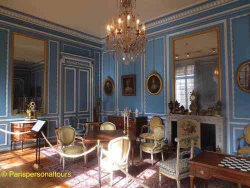 Carnavalet-room1.jpg