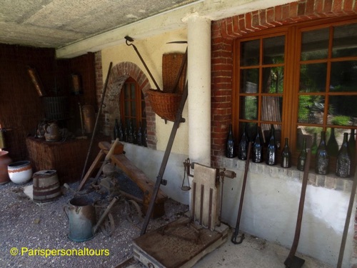 Champagne-old-tools2.jpg