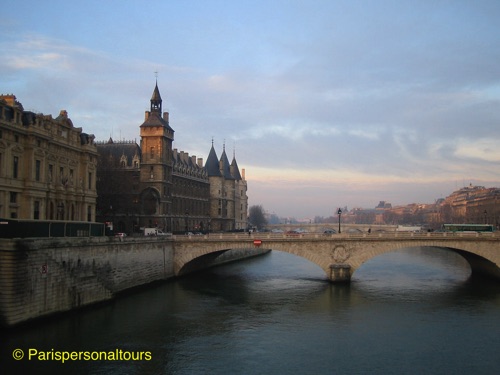 Conciergerie+bridge.jpg