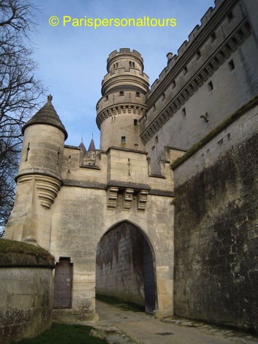 Pierrefonds-entrance1.jpg