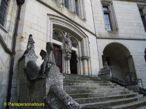 Pierrefonds-stairs.jpg