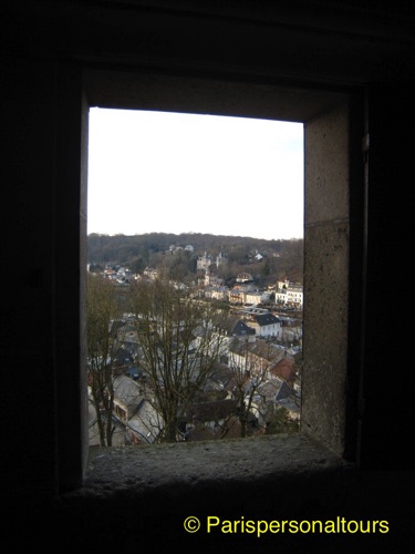 Pierrefonds-window-view.jpg